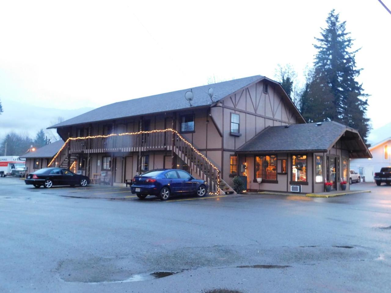 Packwood Inn Exterior photo